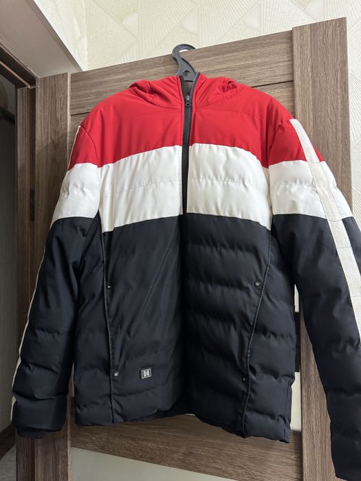 Две куртки на весну-осень в очень хорошем состоянии