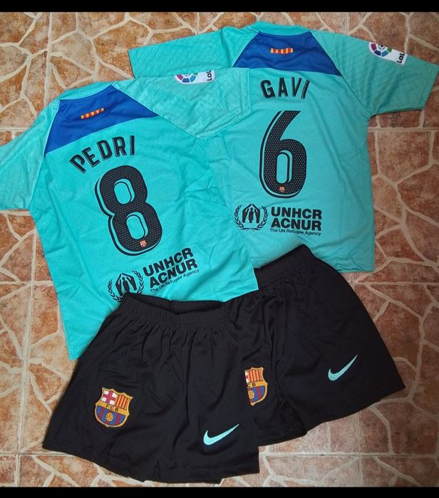 GAVI PEDRI LEVANDOVSKI детско юношески футболни екипи