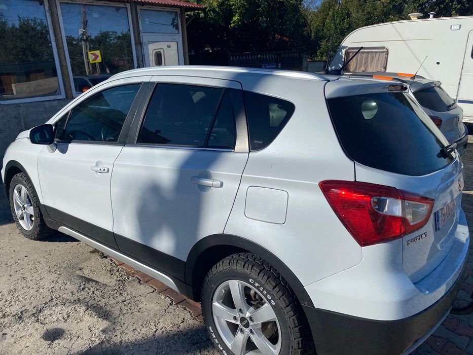 Vând Suzuki SX4-S CROSS 4x4 diesel