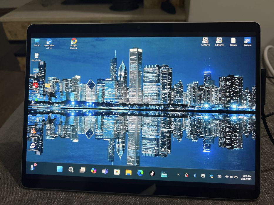 Tableta microsoft surface x pro