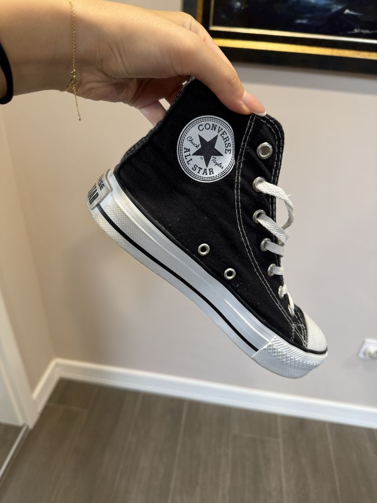 Кецове Converse; 40 номер