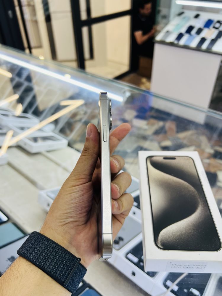 iPhone 15 Pro Max 256 gb natural 92%