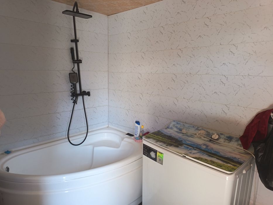 Hovli srochna sotiladi