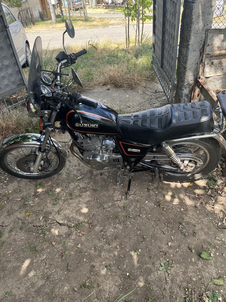 Продавам мотор suzuki 250