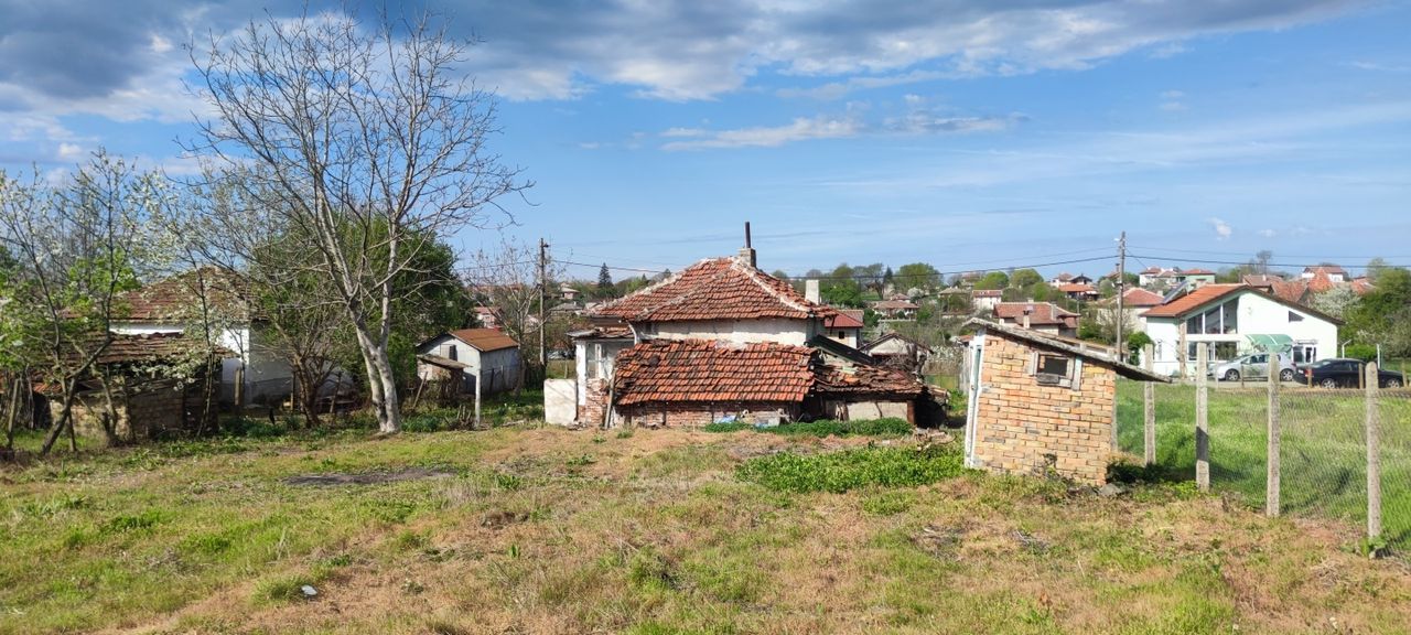 Продава се Къща в с. Константиново, Област Бургас - 107 кв.м за 430 €/кв.м - Снимка #2