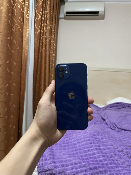 Iphone 12 blue
