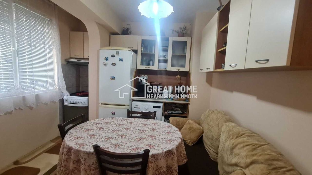 Продава се Тристаен апартамент в Търговище, Запад 2 - 65 кв.м за 1091 €/кв.м - Снимка #9