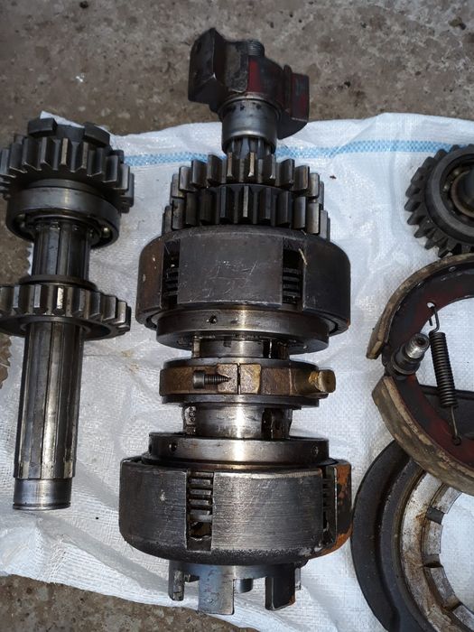 Piese cilindru compactor R8 14