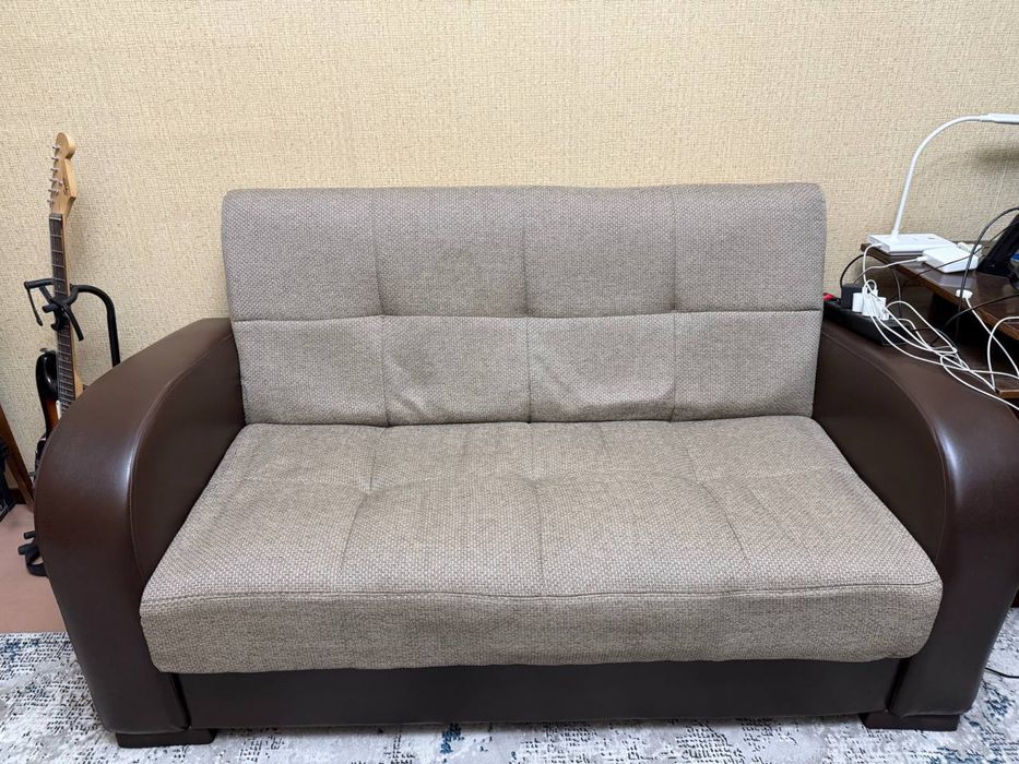 Комплект мягкой мебели (диван, пуф, кресло)