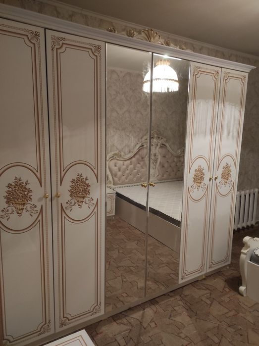 Мебельщик ,Плотник , сборщик мебели . Ремонт мебели
