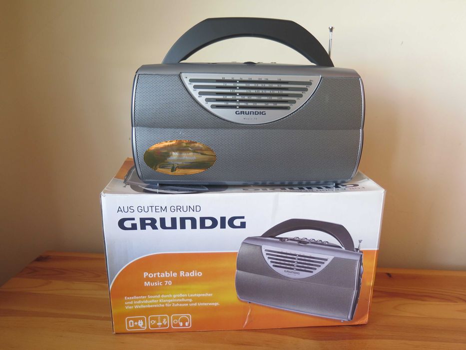 Ново-GRUNDIG,music 70 ,радио,2012год
