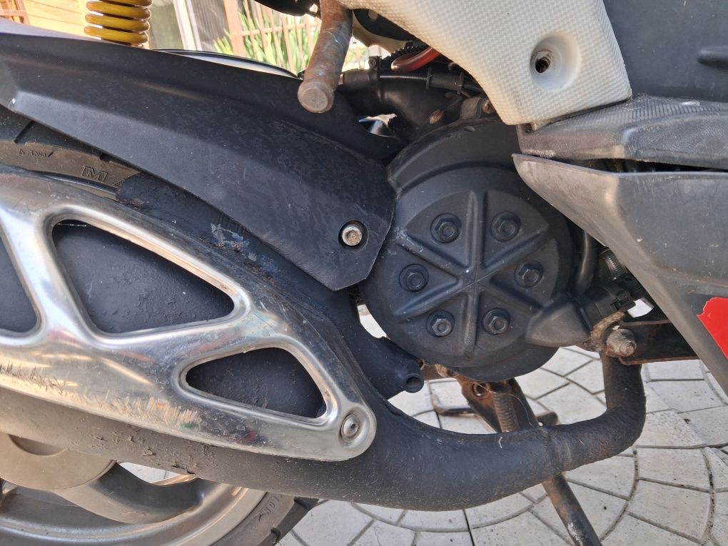 Aprilia sr 50 ditech и Factory на части