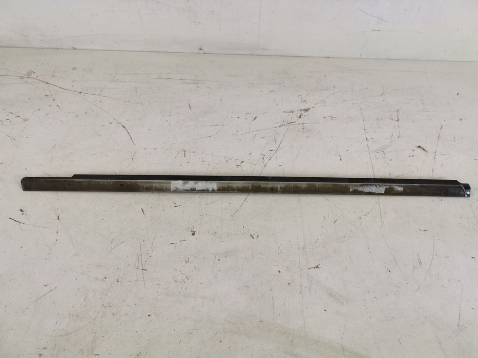 Perie Geam Stanga Spate Mercedes-Benz  E-Class W212 2009 2010 2011 201