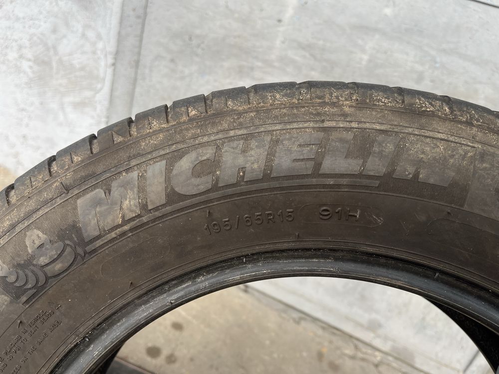 2 бр. летни гуми 195/65/15 Michelin 5 mm DOT 0815