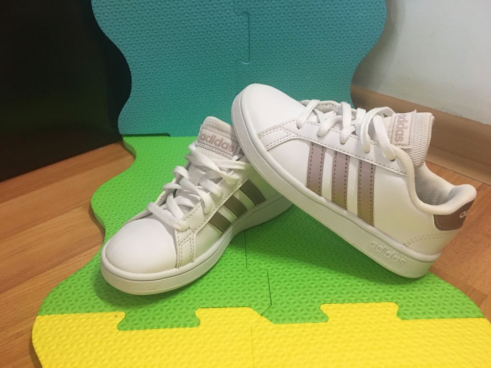 Adidasi/Sneakers copii(baieti/fete)ADIDAS marime 28