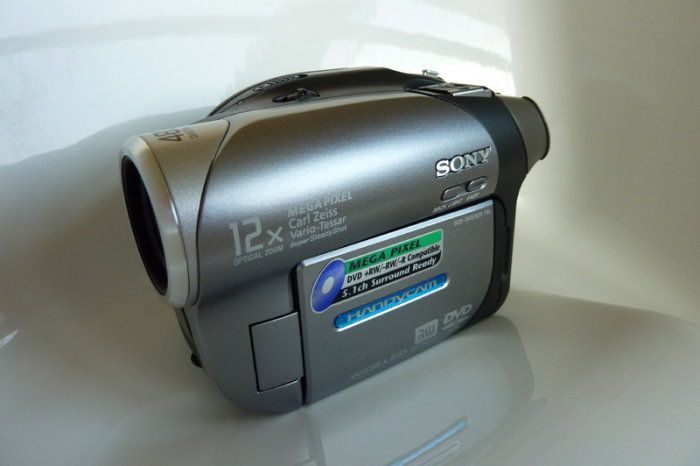 camera video sony DCR - DVD 703
