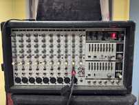 Mixer behringer europower pmh2000 cu amplificare si cablu speakcon