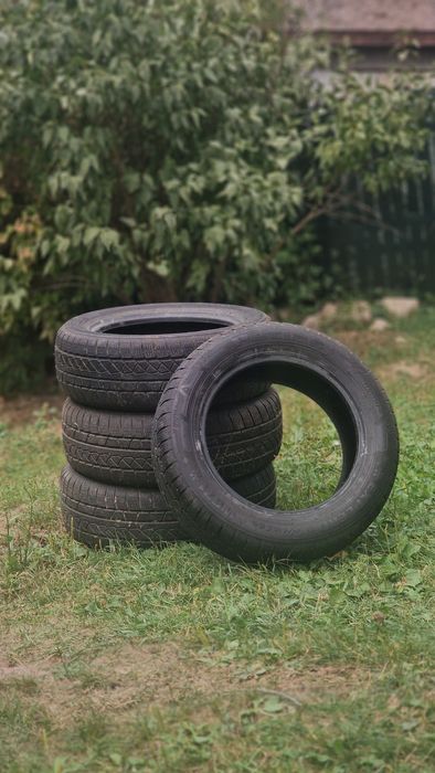Vând cauciucuri iarna 225/60/17