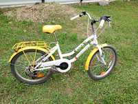 Vând bicicleta fete
