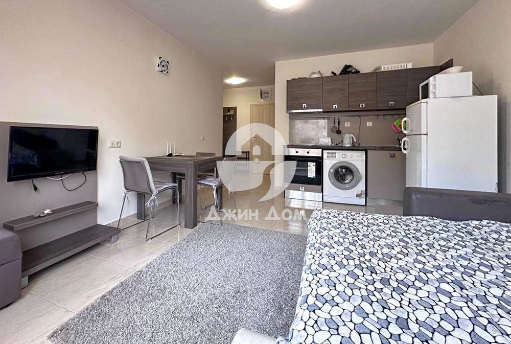 Продава се Двустаен апартамент в Свети Влас - 64 кв.м за 1594 €/кв.м - Снимка #1