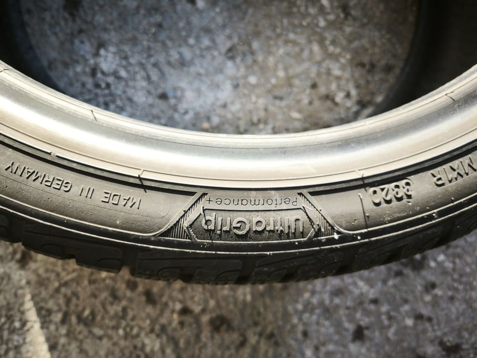 225/40/18" 4бр Good year ultra grip performance +, Дот3320,6-8мм
