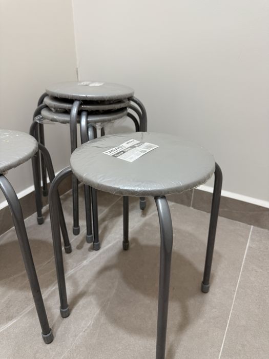 Продам табуреты