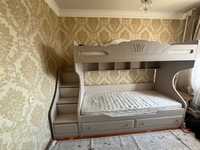 Двухъярусная кровать с угловым шкафом