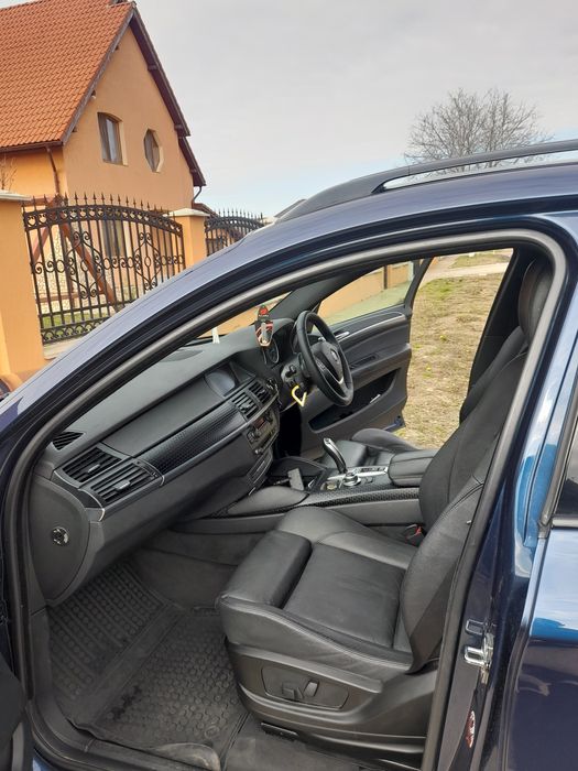 Proprietar Vând x6
