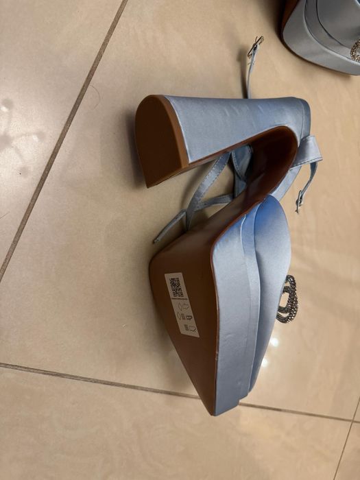 Sandale Asos 37 cu platforma