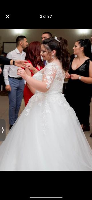 Vand rochie de mireasa
