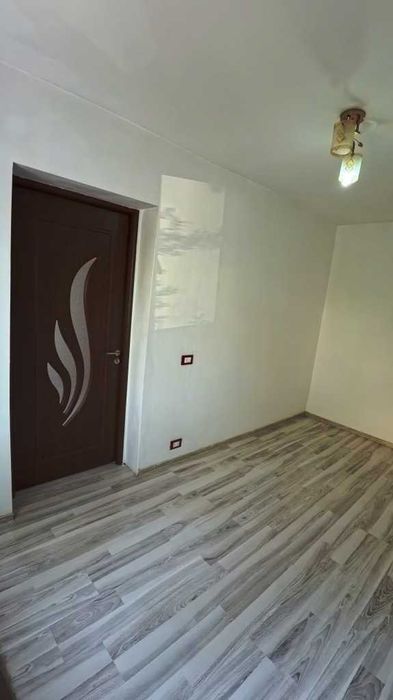 Apartament 3 camere, etaj 1, cf 2, zona Unirii Sud