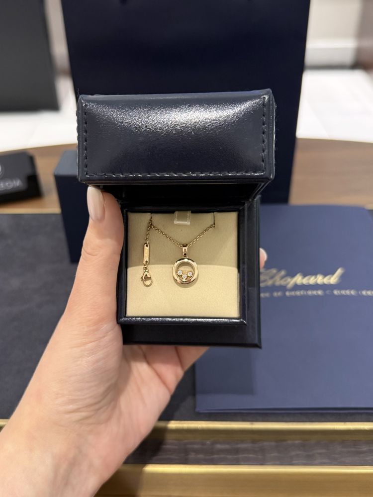 Подвеска Chopard Happy Diamonds Icons 79A018