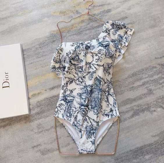 Costume de baie pentru femei de Dior