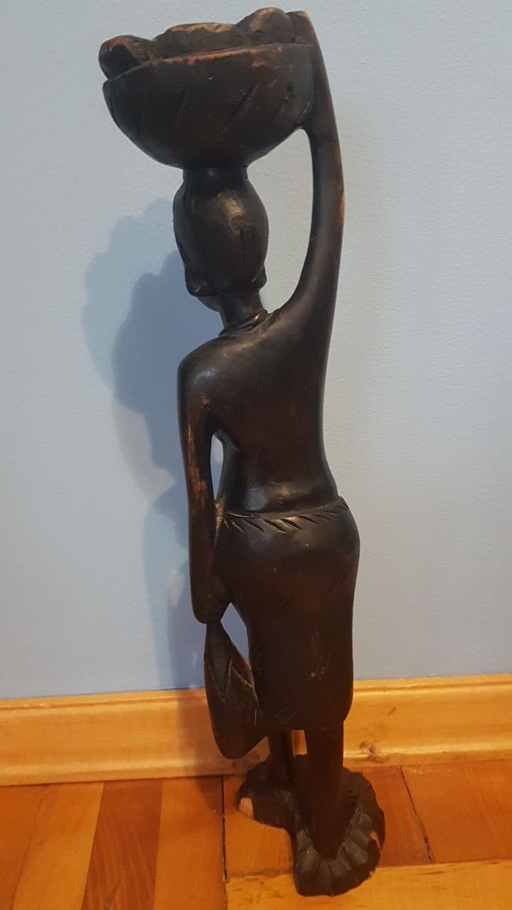Statueta africană femeie cu cos pe cap