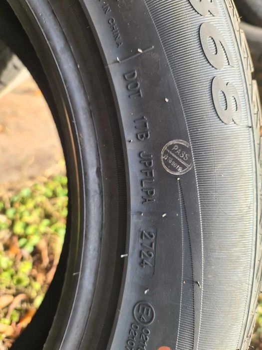 Vand set cauciucuri IARNA 215/60/R17