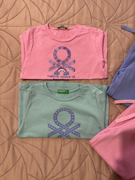 Benetton нови два комплекта долнища с тениски 104 3-4 годинки