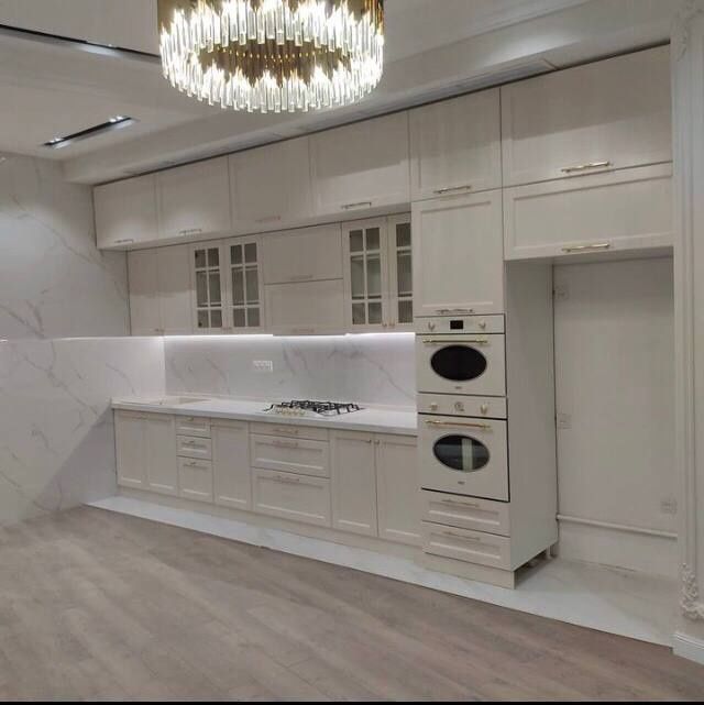 Biz xarhil turdagi mebilar ishlab chiqaramiz