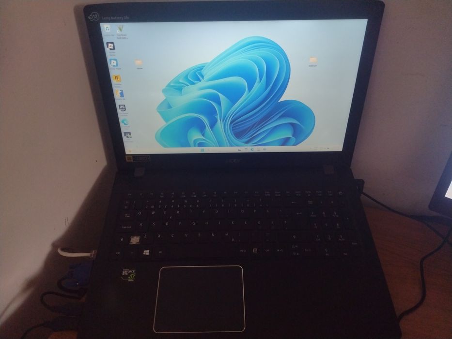 Vand leptop gaming i5 gen 7 16 ram si nividia de 4 gb