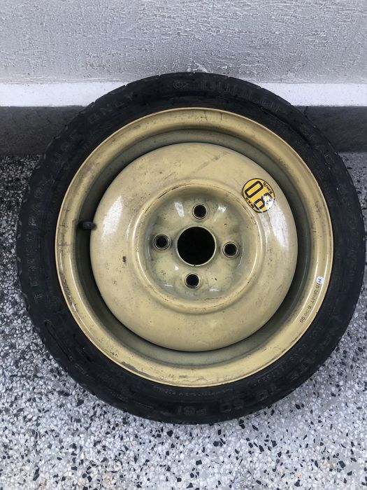 Резервна гума за кола