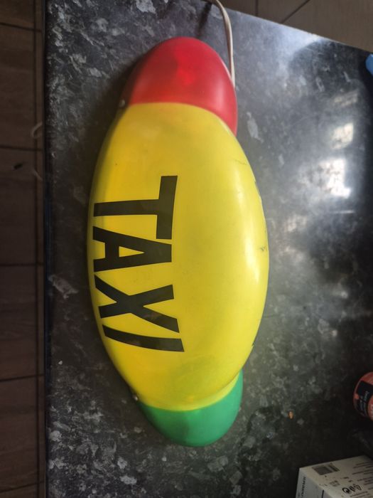 Lampa cu magnet si cablu pentru taxi