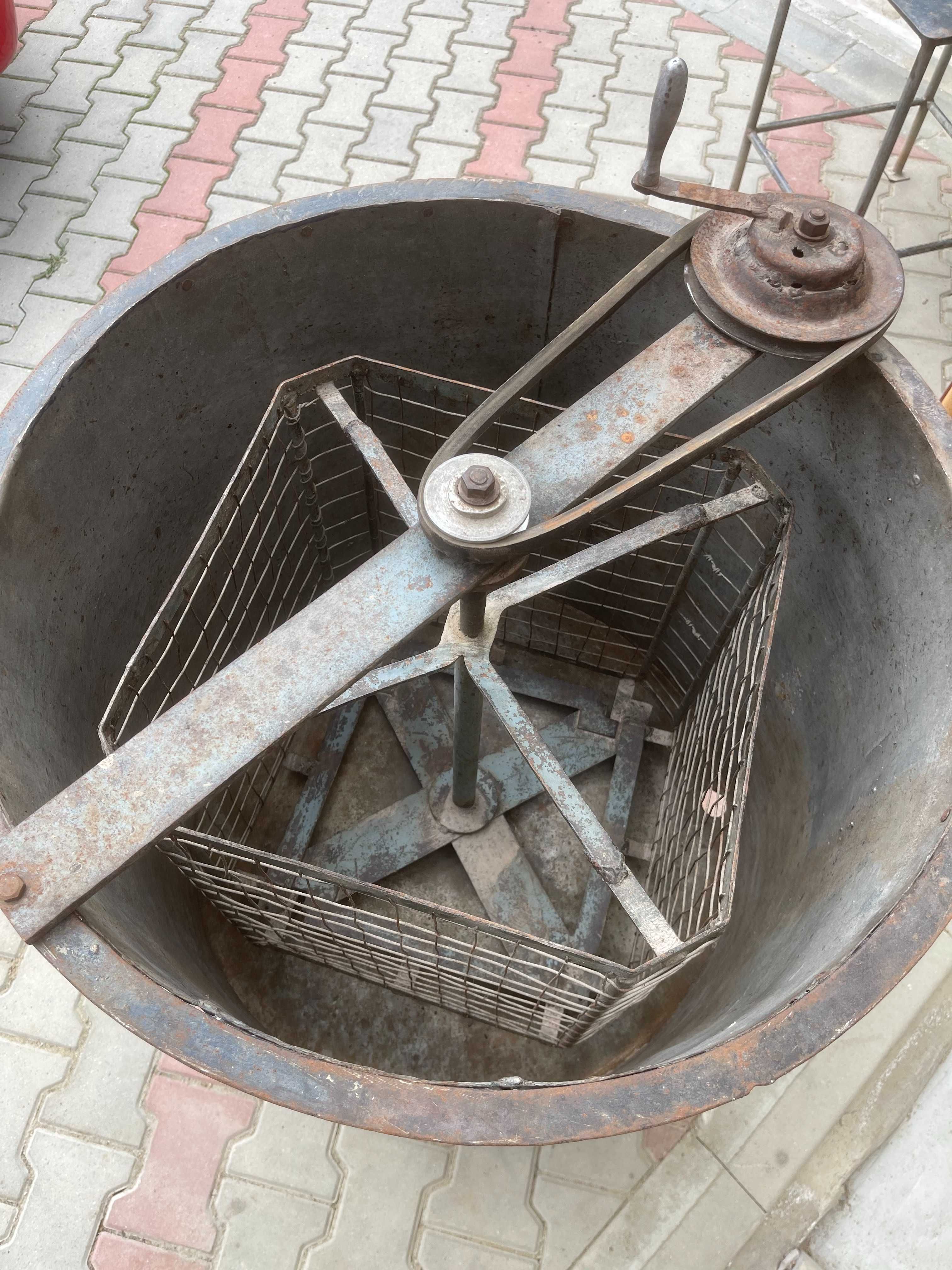 Vand centrifuga apicola