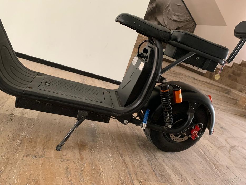 Vând scuter electric 2 baterii