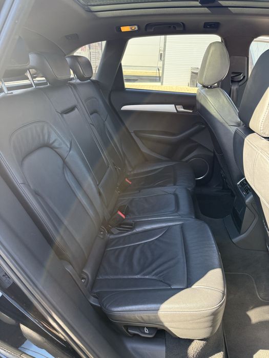 Audi Q5 3.0 TDI Quattro S line 245CP S tronic Panoramic Bang & Olufsen