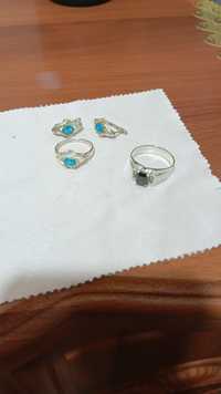 Женские кольцо и серьги из серебра продаю