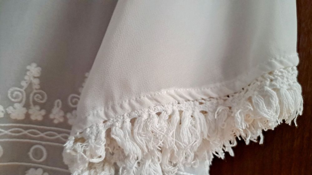 Bluza de dama nouă cu broderie