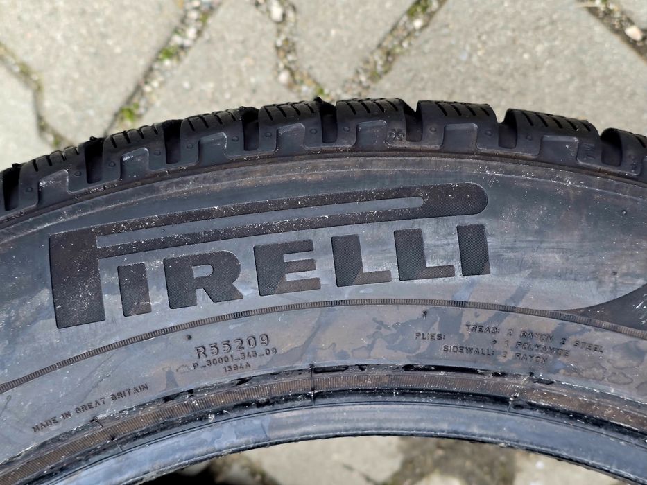 235 55 19 Pirelli