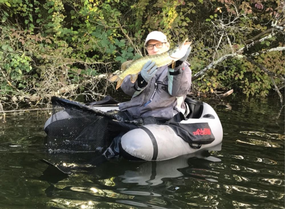 Нова лодка Belly boat