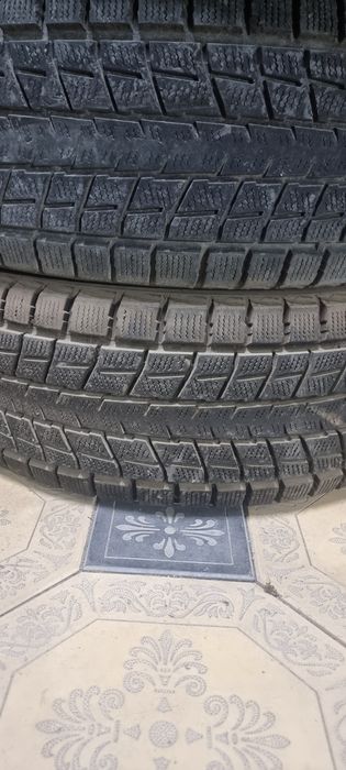 Продам комплект автошин