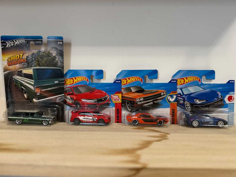 Hot Wheels колички модели хот уилс Продават Се Заедно