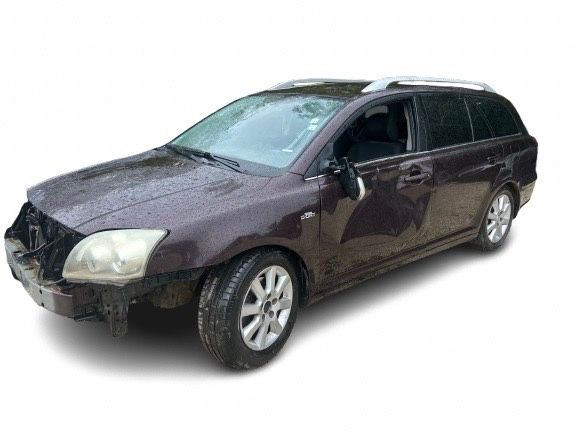 Тойота авенсис т25 2,2д-кат 177кс.На части/toyota avensis t25 2,2d-cat
